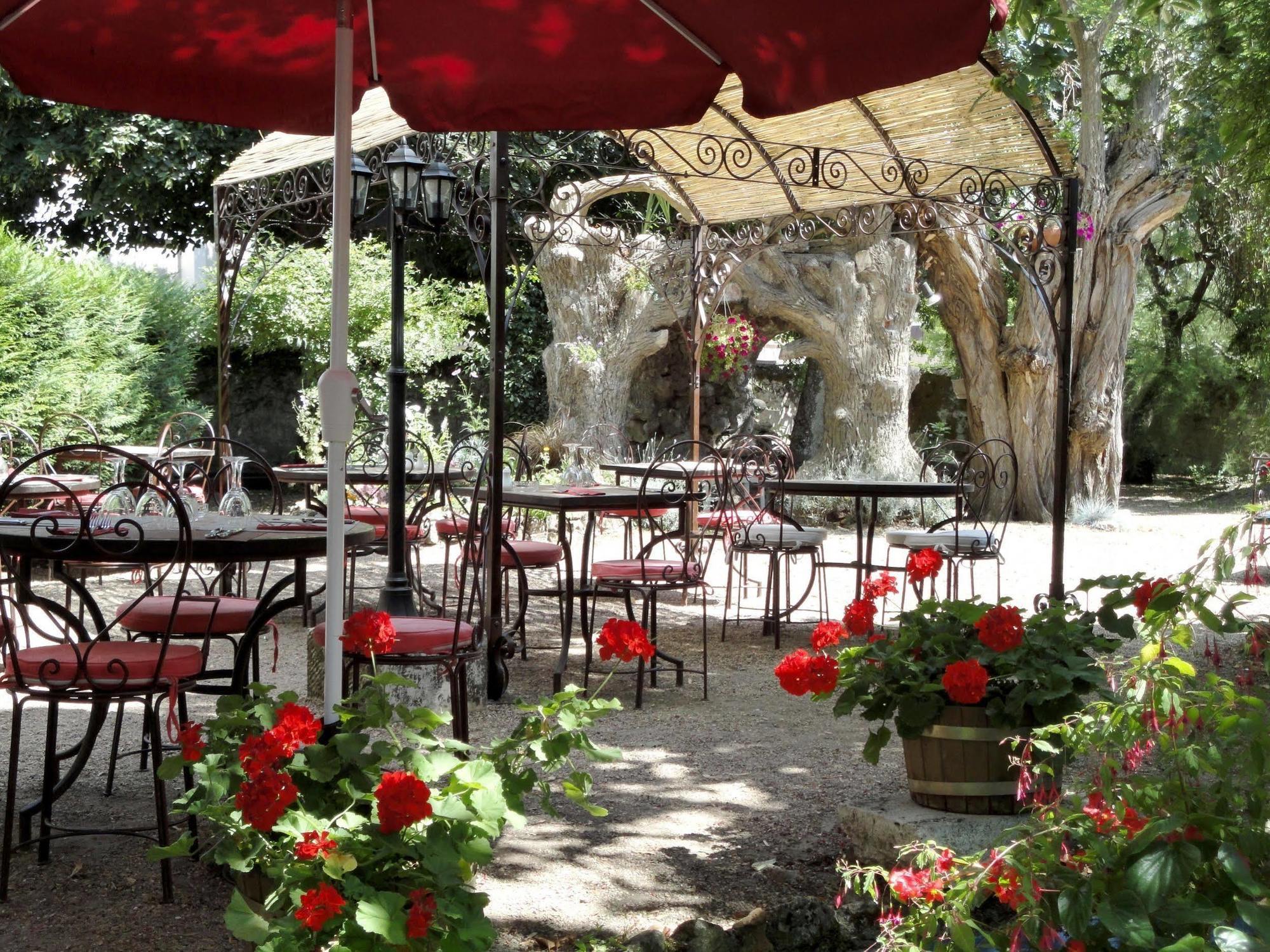 Logis Hotel La Breche - Restaurant Berthelot Амбуаз Екстер'єр фото